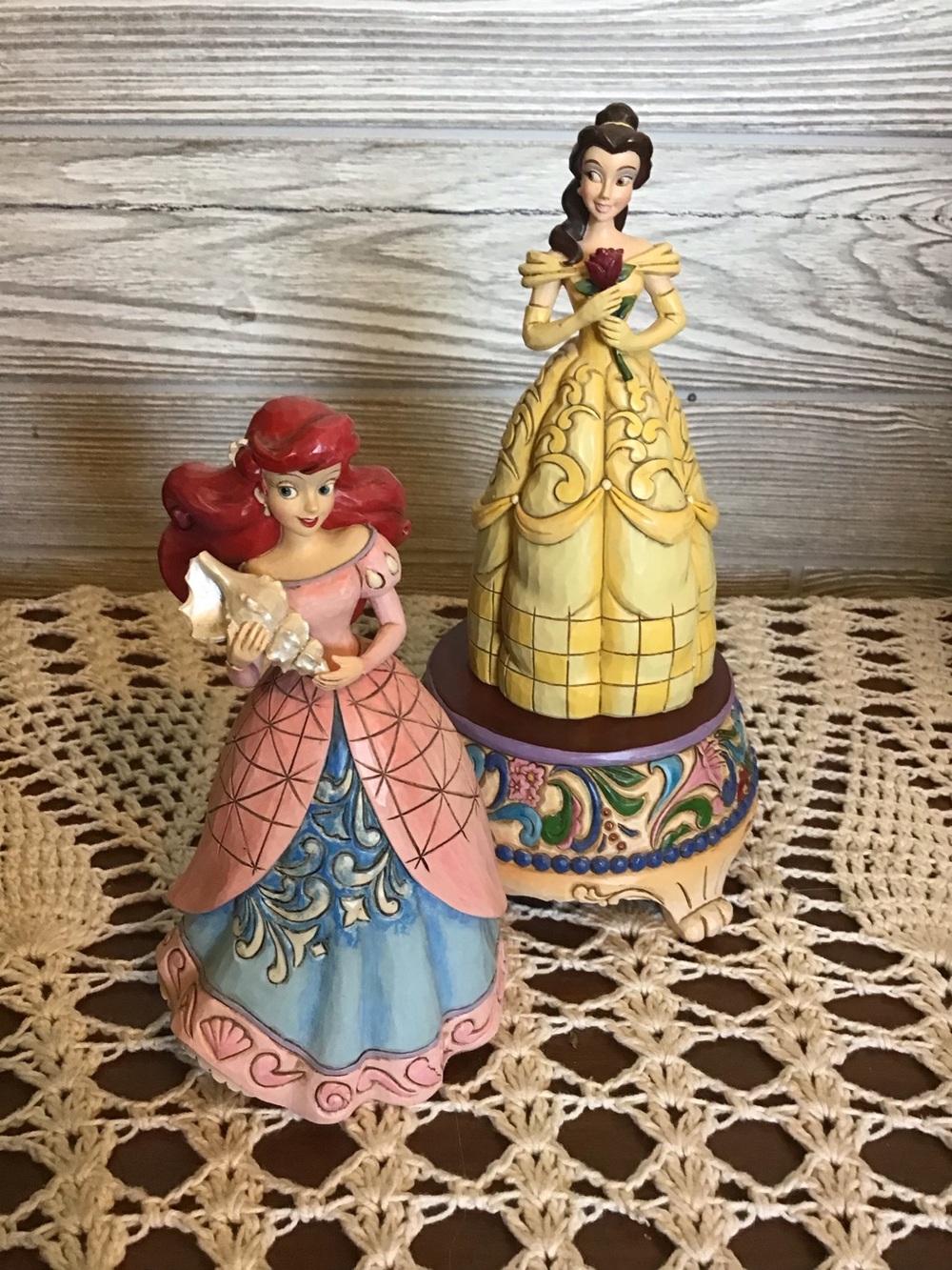 Jim Shore Disney Showcase,Belle,Ariel and base